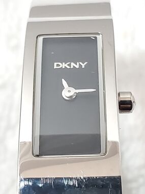 DKNY NY-3251 Women's Stainless Steel Bangle Cuff Watch 7 Jewels Black Dial Women